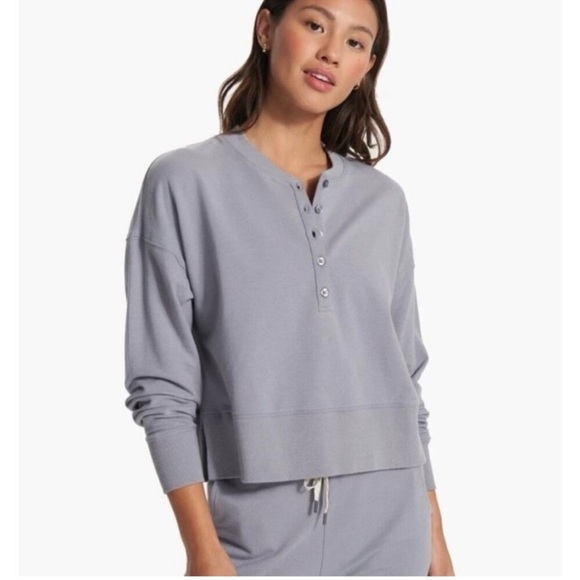 Vuori Tops - Vuori Laguna Henley Pullover Size Medium